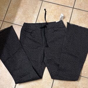 YMI Charcoal Leopard Women's Joggers/Jeans